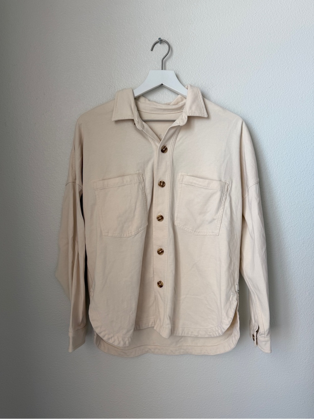 Vuori Beige Overshirt Jacket - Casual Button-Up - Picture 1 of 3